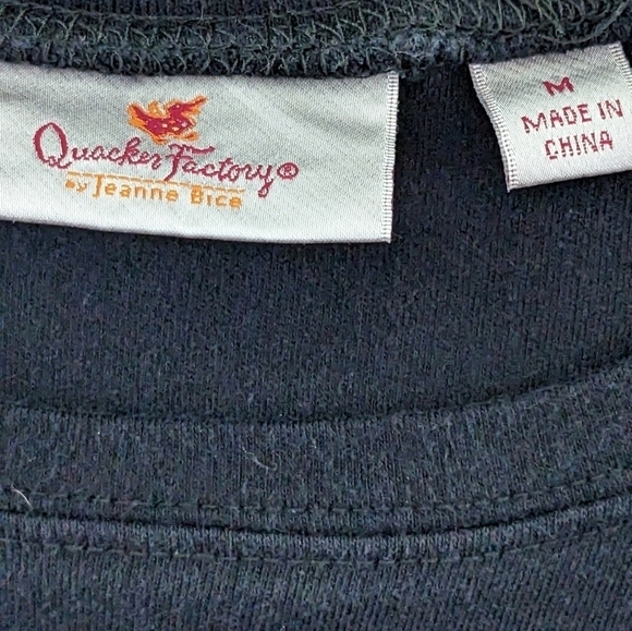 Quaker Factory by Jeanne Nice Black LS embellished cat Tshirt, size medium Cute - Picture 3 of 4